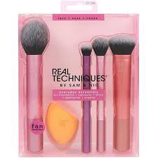 Real Techniques Everyday Essentials 5 Pcs Brush & Blender Set