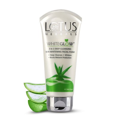 Lotus Herbals Whiteglow 3 in 1 Deep Cleaning Face Wash